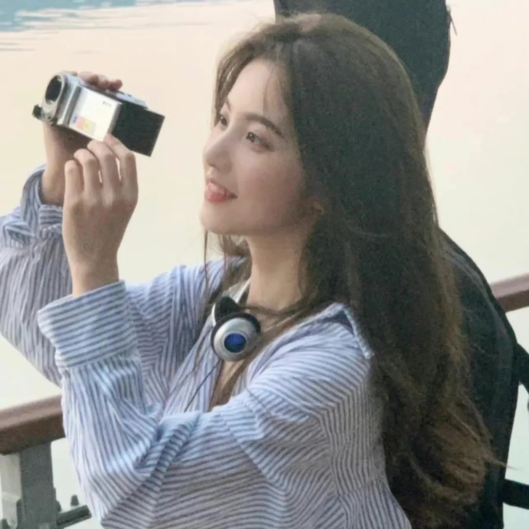 毕打自己人粤语